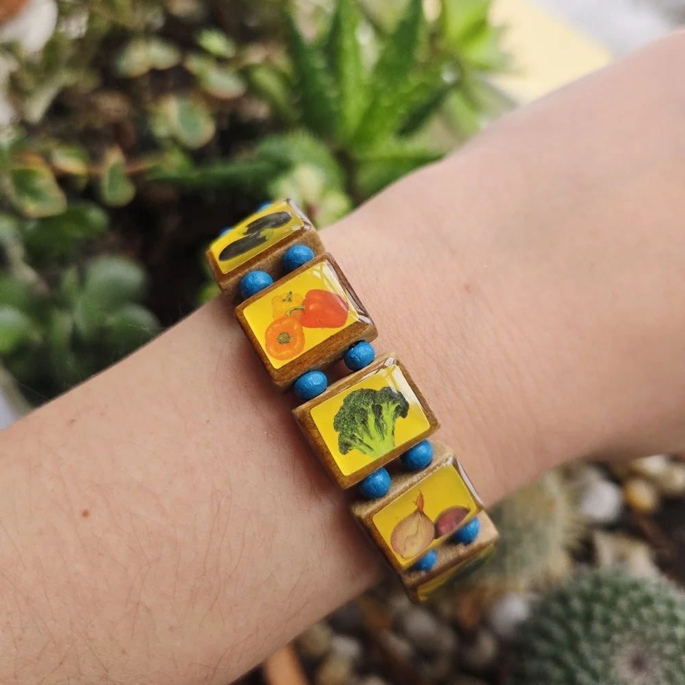 Vintage Vegetable Boho Bohemian Wooden Bead Beaded Stretch Bracelet